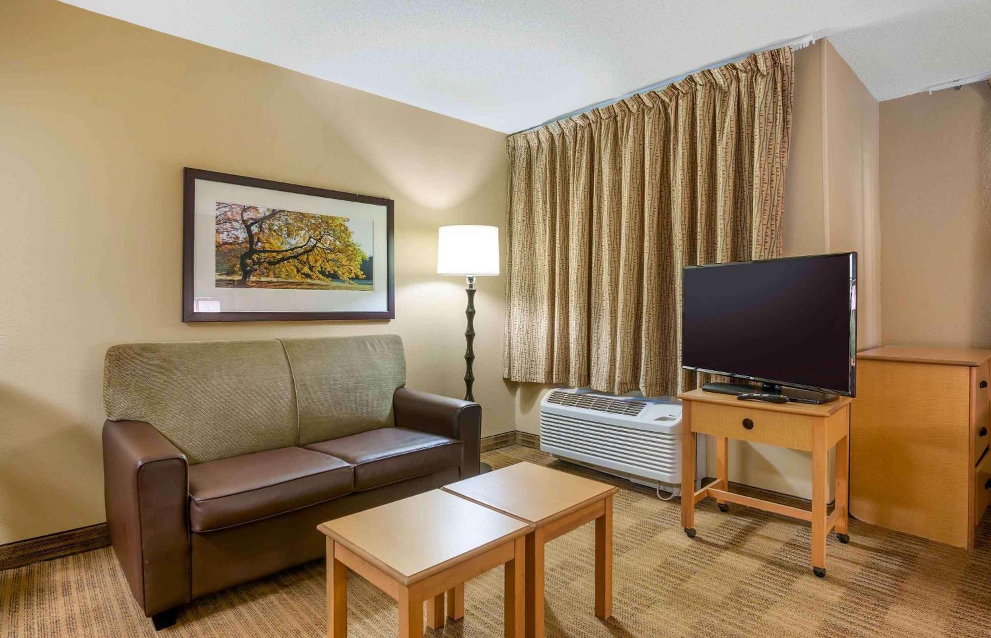 Extended Stay America Select Suites - Orlando - Lake Mary - 1040 Greenwood Blvd Eksteriør billede
